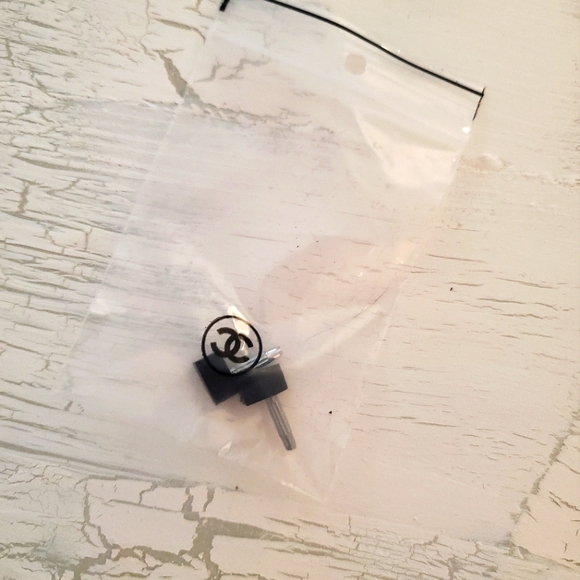 Sold 🌸 CHANEL leather pumps - Picture 9 of 12